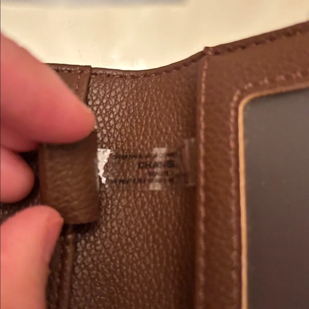 Chanel VIP Passport Wallet - Picture 4 of 5